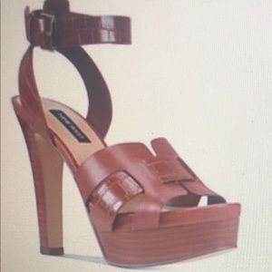 Nine West Iana platform sandals, size 8.5